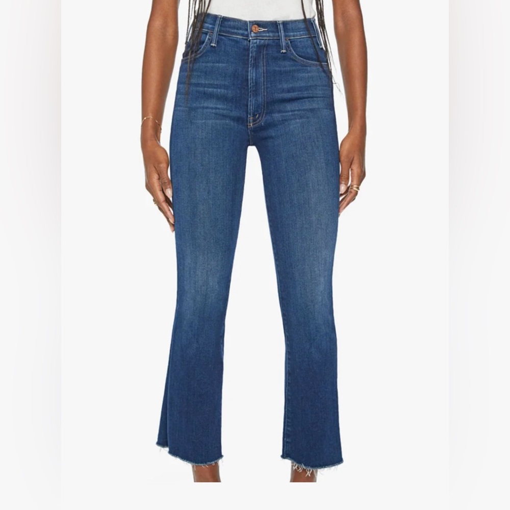 MOTHER jeans The Hustler Ankle Fray. Worn once! Great fit and color.